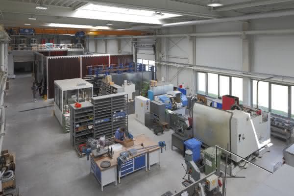 Schlüsselfertiger Industriebau: Neuer Firmensitz für Perrot