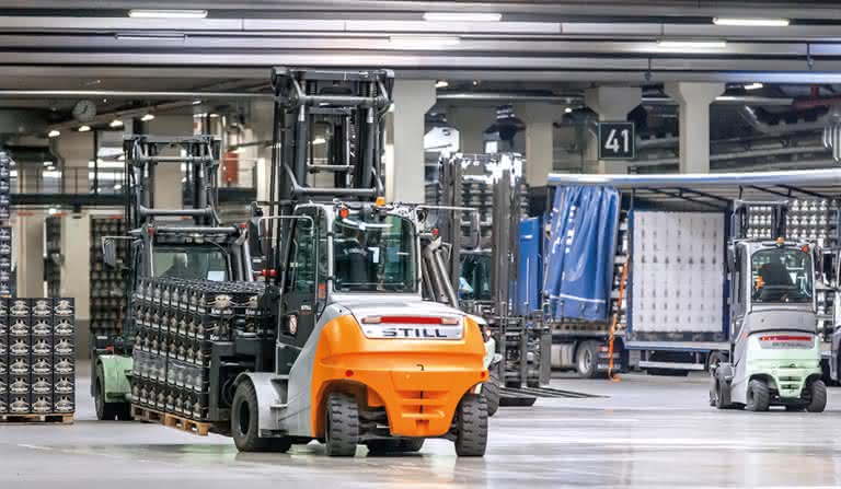Acht-Tonnen-E-Stapler bei Krombacher in der Felderprobung: Kein Flaschenhals in der Brauerei