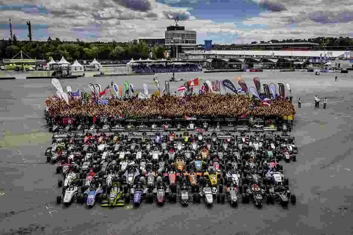 Im Rennwagen zur Karriere: Schaeffler fördert Formula 1 Im Rennwagen zur Karriere: Schaeffler fördert Formula 1