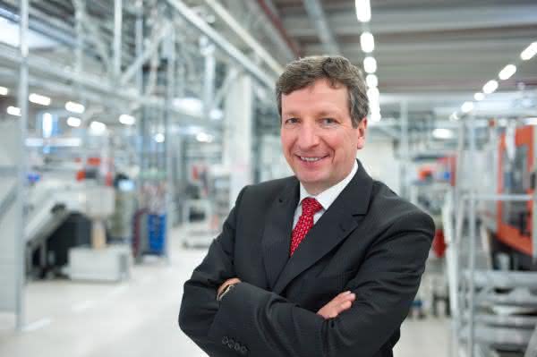 "Die Energiewende wird sich zum Exportschlager entwickeln": IACO: Dr. Peter Köhler im Amt bestätigt