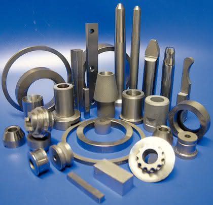 Hartmetall-Bauteile, Werkzeuge und Halbzeuge: Präzisions-Verschleißteile nach Maß Hartmetall-Bauteile, Werkzeuge und Halbzeuge: Präzisions-Verschleißteile nach Maß
