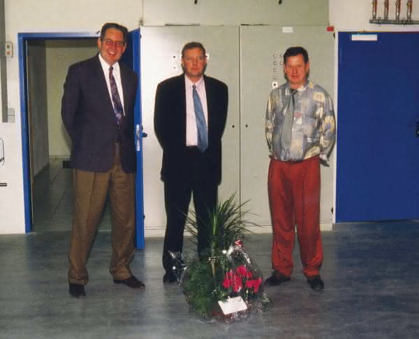 Roboter-Schleif- und Polieranlagen: Im Porträt: 25 Jahre SHL