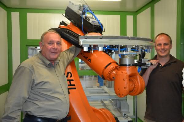 Roboter-Schleif- und Polieranlagen: Im Porträt: 25 Jahre SHL