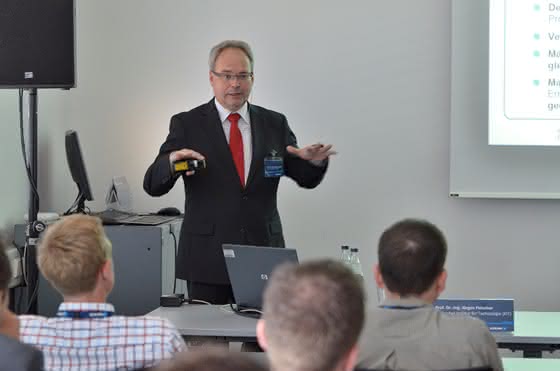 Schunk Kompetenztag bleibt am Ball: Information aus erster Hand Schunk Kompetenztag bleibt am Ball: Information aus erster Hand