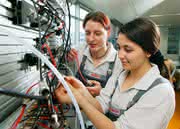 Bewerbungsstart für Ausbildungsjahr 2015: Bosch sucht mehr als 1.300 Auszubildende