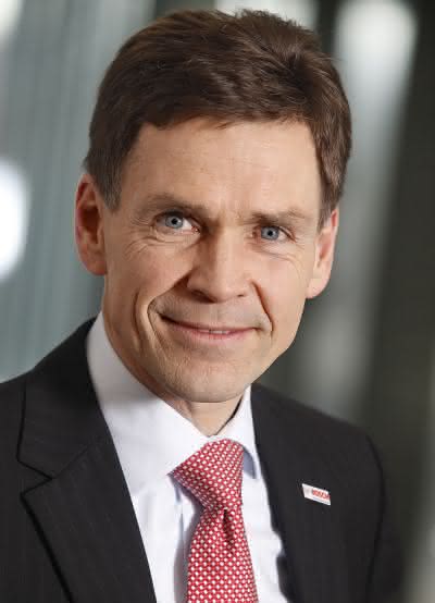Bewerbungsstart für Ausbildungsjahr 2015: Bosch sucht mehr als 1.300 Auszubildende Bewerbungsstart für Ausbildungsjahr 2015: Bosch sucht mehr als 1.300 Auszubildende