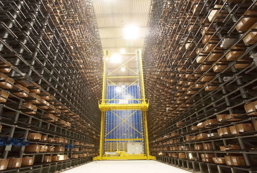 Hochregallager für Rohre: Kasto stapelt hoch
