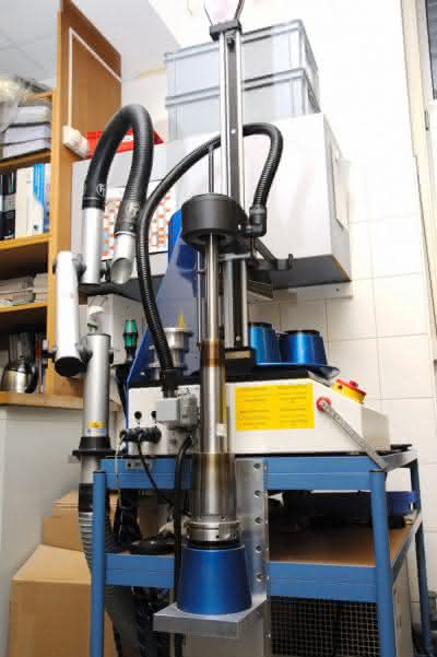 Schrumpftechnik: Bohrungen im spitzen Winkel Schrumpftechnik: Bohrungen im spitzen Winkel