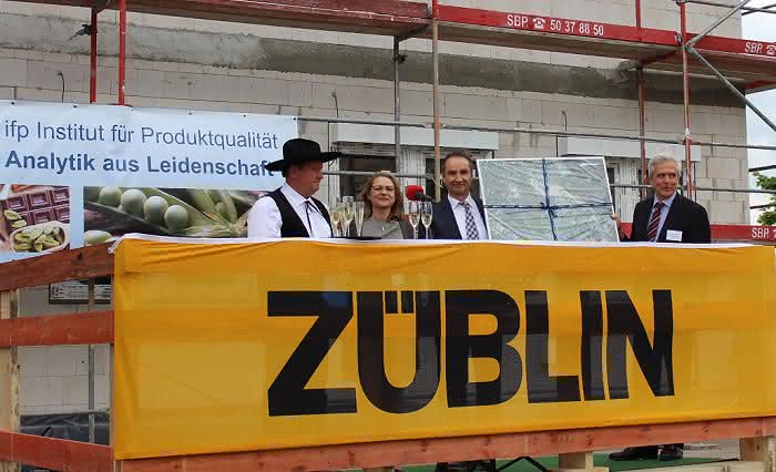 Lebensmittellabor auf Wachstumskurs: ifp feiert Richtfest am neuen Standort