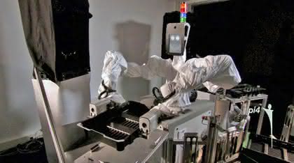 Roboter pi4_workerbot 2.1: Käuflicher Fabrikarbeiter