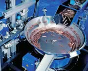 Zuführtechnik: Topfkünstler am Werk