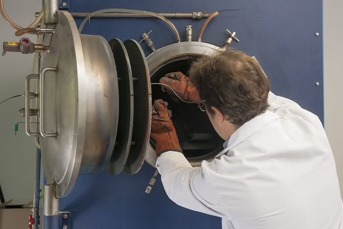 Sinter-Technik: Mit neuer Technologie vom Pulver zum Metallwerkstück