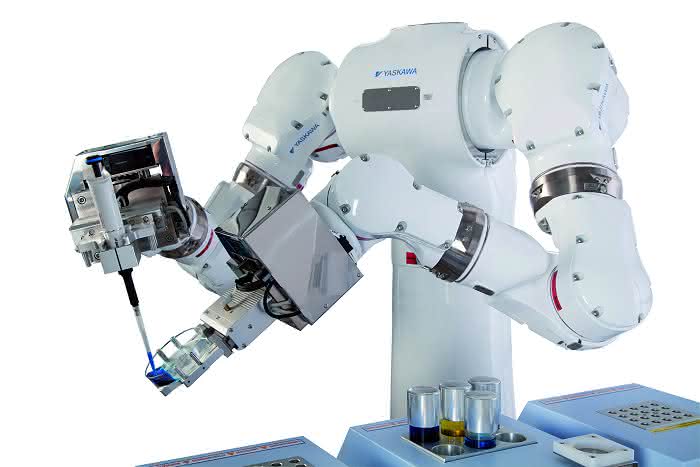 Europapremiere auf der analytica 2014: Menschenähnlicher Roboter für die Pharmaforschung