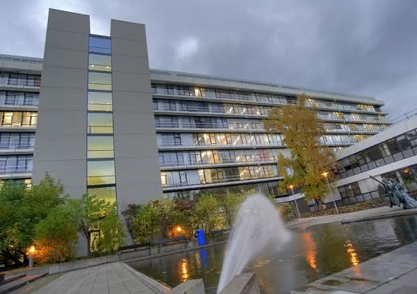 Zusammenarbeit fortgesetzt: DKFZ und Bayer forschen gemeinsam