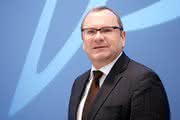 Wirtschaft + Unternehmen: Product Lifecycle Management: Dassault Systèmes expandiert in neue Märkte