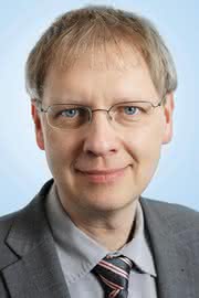 Prof. Borcherding erhält Forschungspreis: Lenze und Hochschule OWL kooperieren weiter Prof. Borcherding erhält Forschungspreis: Lenze und Hochschule OWL kooperieren weiter
