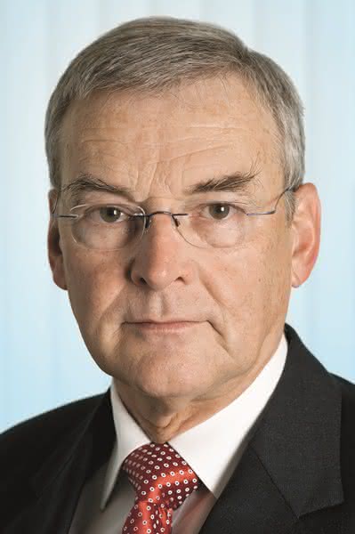 Neuer Vorstandsvorsitzender der Lenze SE: Christian Wendler tritt Nachfolge von Dr. Erhard Tellbüscher an Neuer Vorstandsvorsitzender der Lenze SE: Christian Wendler tritt Nachfolge von Dr. Erhard Tellbüscher an