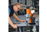 Kernbohrmaschine…: …spricht mit sich selbst