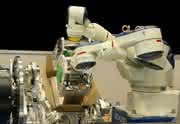 Doppelarmroboter: Entnahmesystem für Faltschachteln