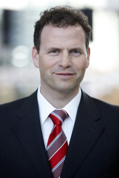 Drei Stimmen zu Industrie 4.0: "In Planung und Produktentwicklung schon konkret" Drei Stimmen zu Industrie 4.0: "In Planung und Produktentwicklung schon konkret"