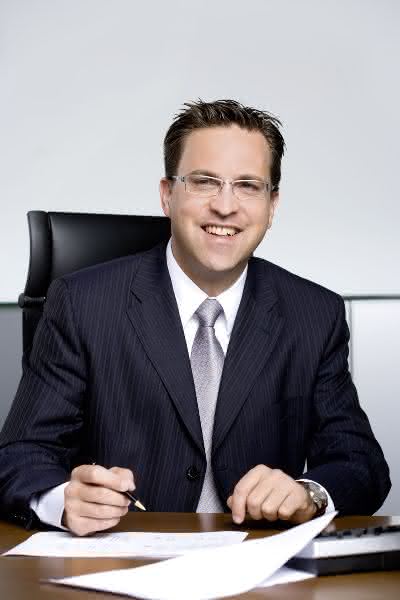 Henrik A. Schunk erneut EUnited Robotics Chairman: Roboterindustrie weiter auf Wachstumskurs