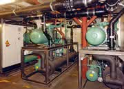 Trotz Stromspitzen cool bleiben: Sanftstarter optimieren den Betrieb von Kälteanlagen in der Folienproduktion Trotz Stromspitzen cool bleiben: Sanftstarter optimieren den Betrieb von Kälteanlagen in der Folienproduktion
