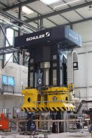 3.000 Tonnen Presskraft: Schweiz: Imbach & Cie nimmt Power-Presse in Betrieb