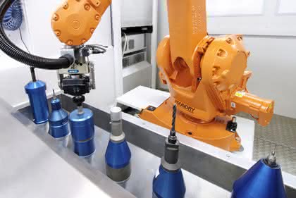 Robustes Equipment zum Entgraten von Gussteilen: Die Greifer halten dicht Robustes Equipment zum Entgraten von Gussteilen: Die Greifer halten dicht