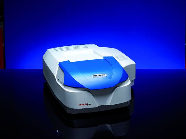 50 Jahre Photometer aus Jena: Mehr als 150000 installierte Geräte weltweit