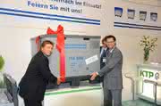 Wirtschaft + Unternehmen: Millionster Behälter für VW