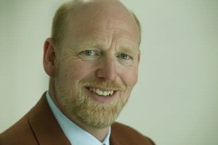 Wirtschaft + Unternehmen: ERP und PLM: PLM-basierten Rezepturentwicklung für SAP Wirtschaft + Unternehmen: ERP und PLM: PLM-basierten Rezepturentwicklung für SAP