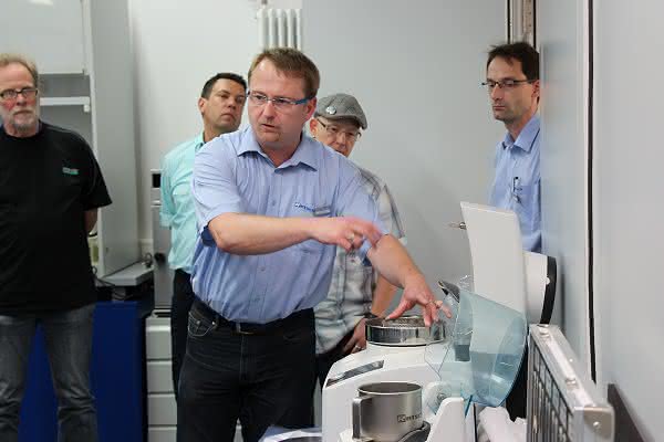 Feststoffanalytik-Seminar: Von der Laborprobe zum Analysenergebnis