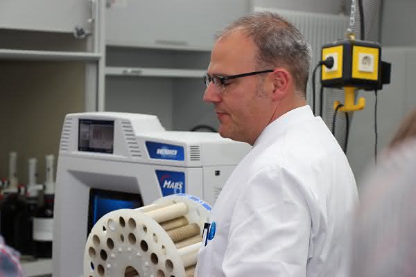 Feststoffanalytik-Seminar: Von der Laborprobe zum Analysenergebnis