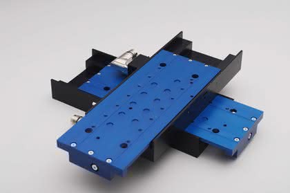 Kombinierbare Linearmotor-Positioniertische: Sehr flach, sehr dynamisch