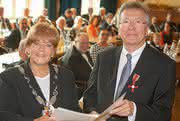 Verdienstkreuz am Bande für Heinz-Helmut Kempkes:: Ehrung für langjähriges Engagement