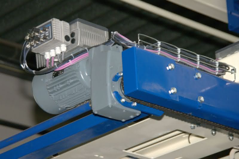 Leistungsfähige dezentrale Antriebe ersetzen Servotechnik: Generation Getriebemotor Leistungsfähige dezentrale Antriebe ersetzen Servotechnik: Generation Getriebemotor