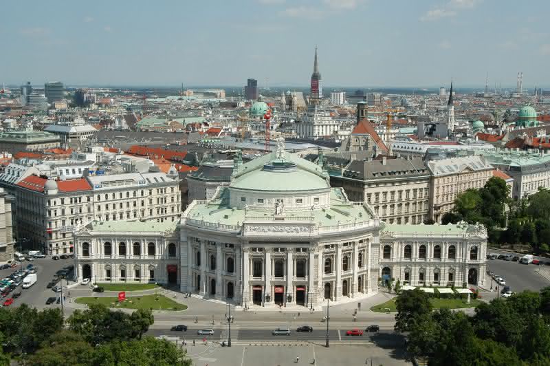 Wirtschaft + Unternehmen: Rexroth: Steuerung für Burgtheater Wien