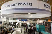 EMO 2013: Techniknachwuchs baut Formel-1-Autos