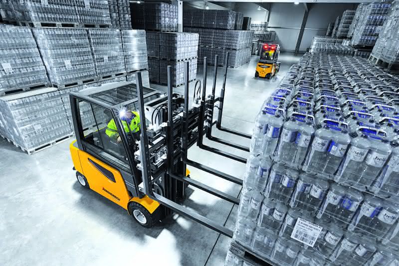 Wirtschaft + Unternehmen: Jungheinrich bereitet sich auf die Drinktec 2013 vor Wirtschaft + Unternehmen: Jungheinrich bereitet sich auf die Drinktec 2013 vor