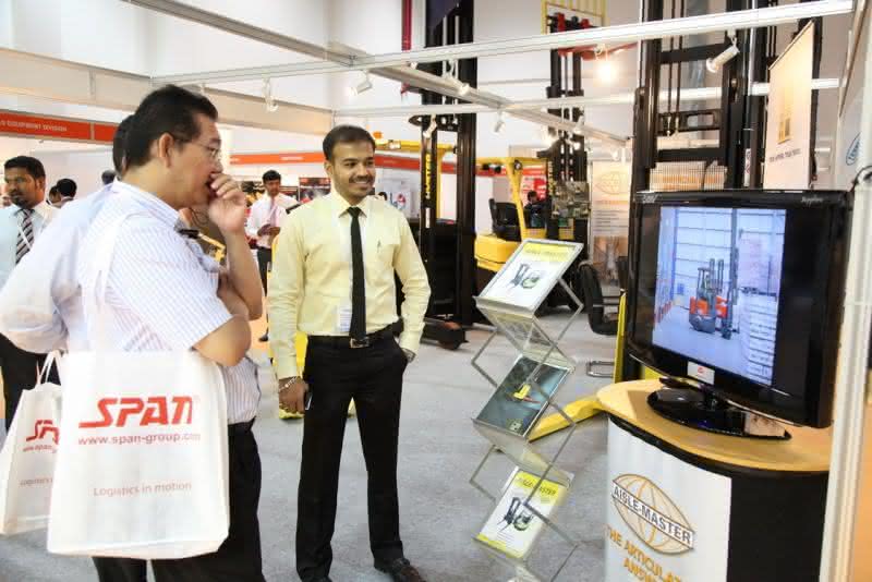 Wirtschaft + Unternehmen: Materials Handling Middle East in Dubai