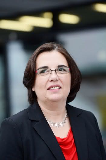 Wirtschaft + Unternehmen: UBM Canon verschiebt die Orthotec um fünf Monate