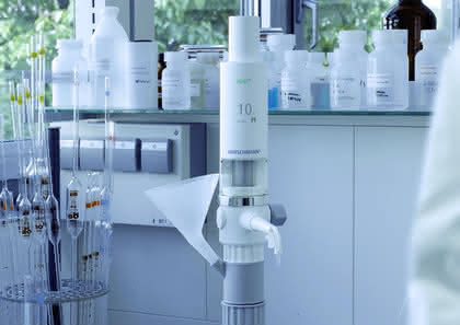 Dosier- und Vakuumtechnik: opus® dispenser in der industriellen Automation