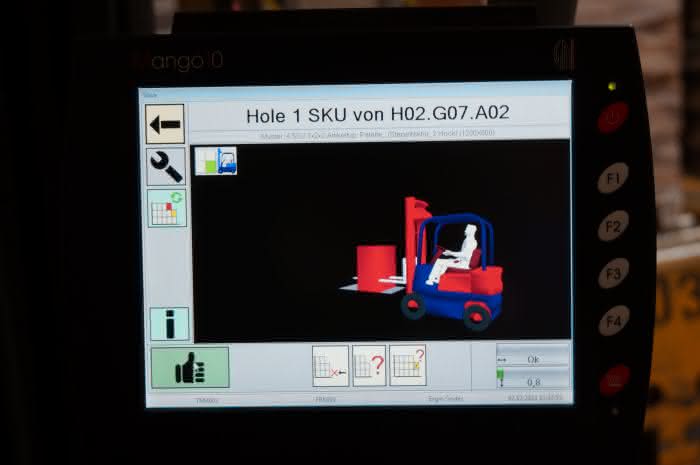 Hallenortungssystem: Staplereinsatz ohne Scanner Hallenortungssystem: Staplereinsatz ohne Scanner
