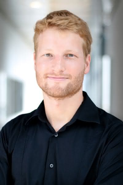 Märkte + Unternehmen: Effizienz von Solarzellen erhöhen - Award für Fraunhofer-Doktoranden
