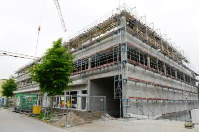 Wirtschaft + Unternehmen: Neues Headquarter: Brammer feiert Richtfest