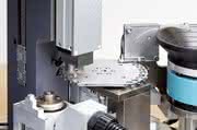 Modulare Montagezelle zum Prüfen und Verpressen von Kleinstwellen.: Automatisch und intelligent