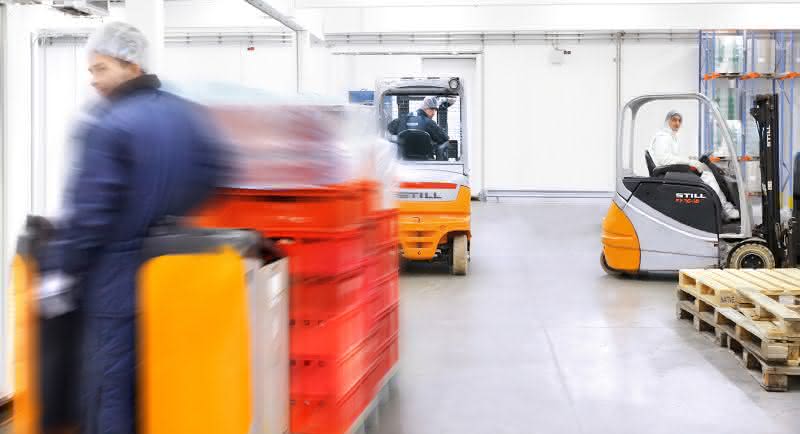 Fleisch in der Tiefkühllogistik: Stapler im eiskalten Klimastress Fleisch in der Tiefkühllogistik: Stapler im eiskalten Klimastress
