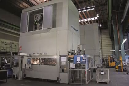 Pressenmodernisierung: Servomotor auf der Antriebswelle