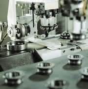 Wirtschaft + Unternehmen: VDMA: Maschinenexporte im ersten Quartal im Minus