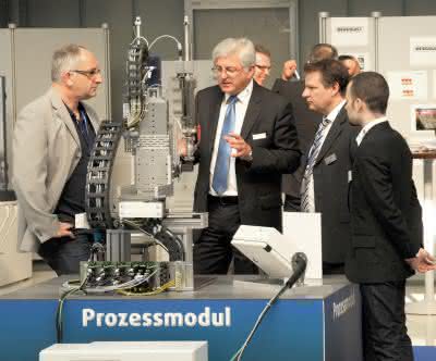 Wirtschaft + Unternehmen: Scheugenpflug Technologietage in neuer Fertigungshalle Wirtschaft + Unternehmen: Scheugenpflug Technologietage in neuer Fertigungshalle